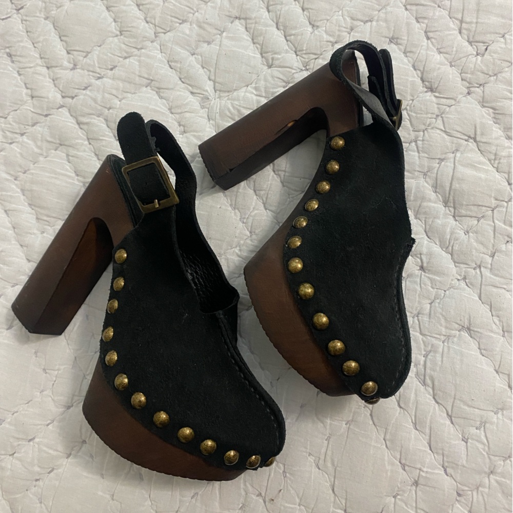 Charles David wood heel